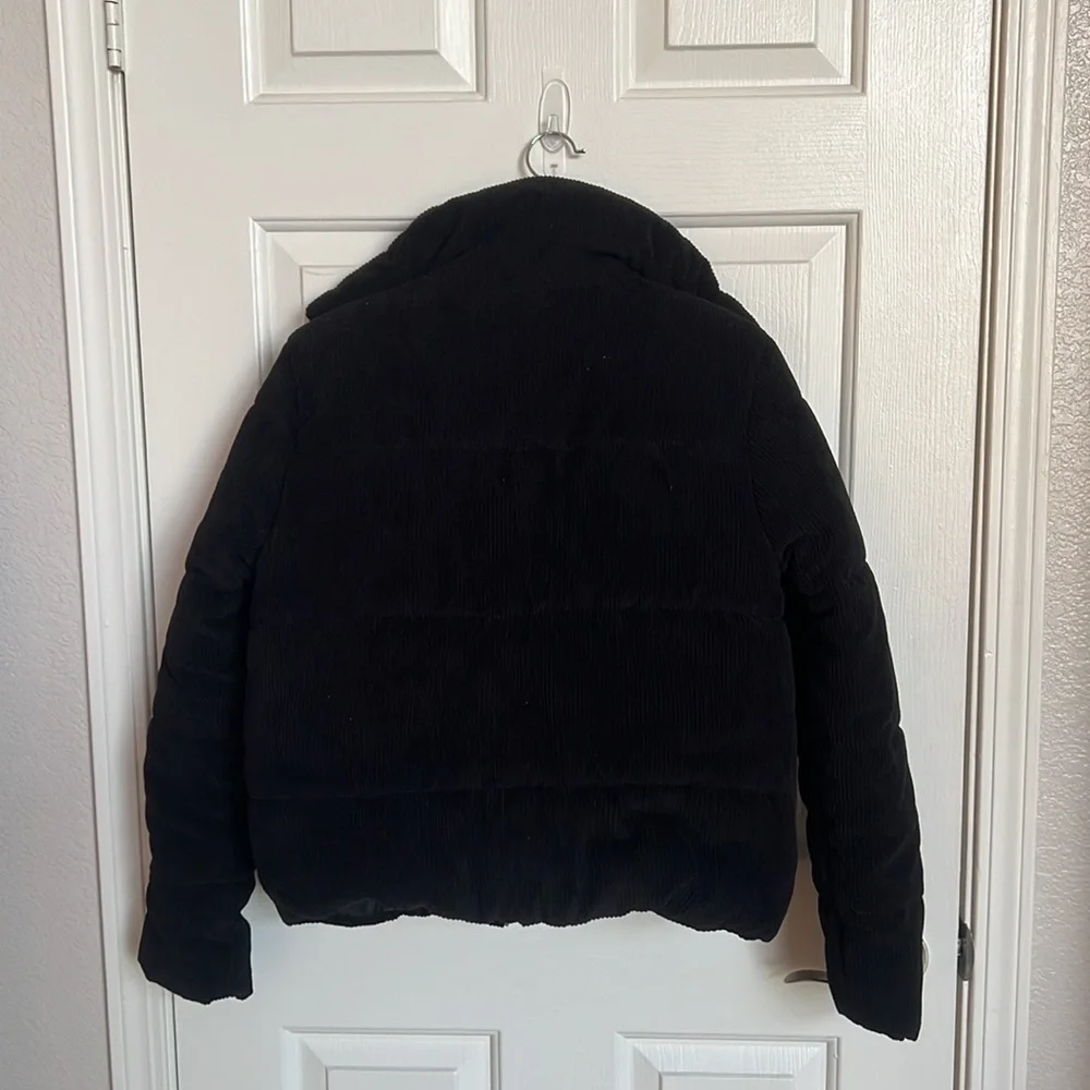 Black puffer jacket - Picture 2 of 3